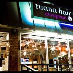 2011-03-05-0090-tuana-salon